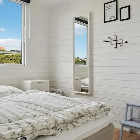 3 Bedroom In Ferienhaus Rønde